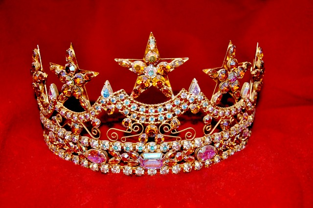 Crown image for post